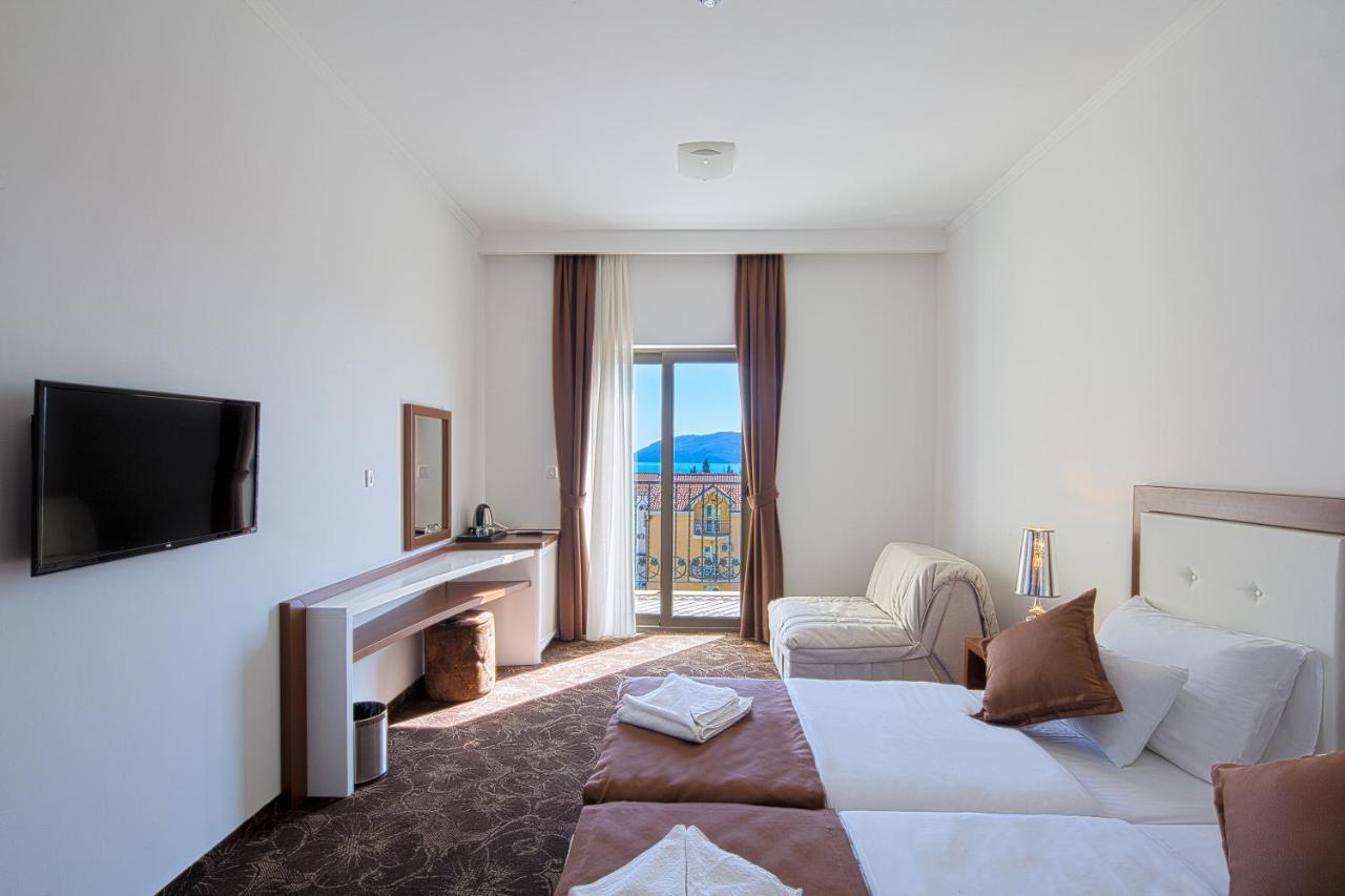Hotel Pozzo Budva Luaran gambar