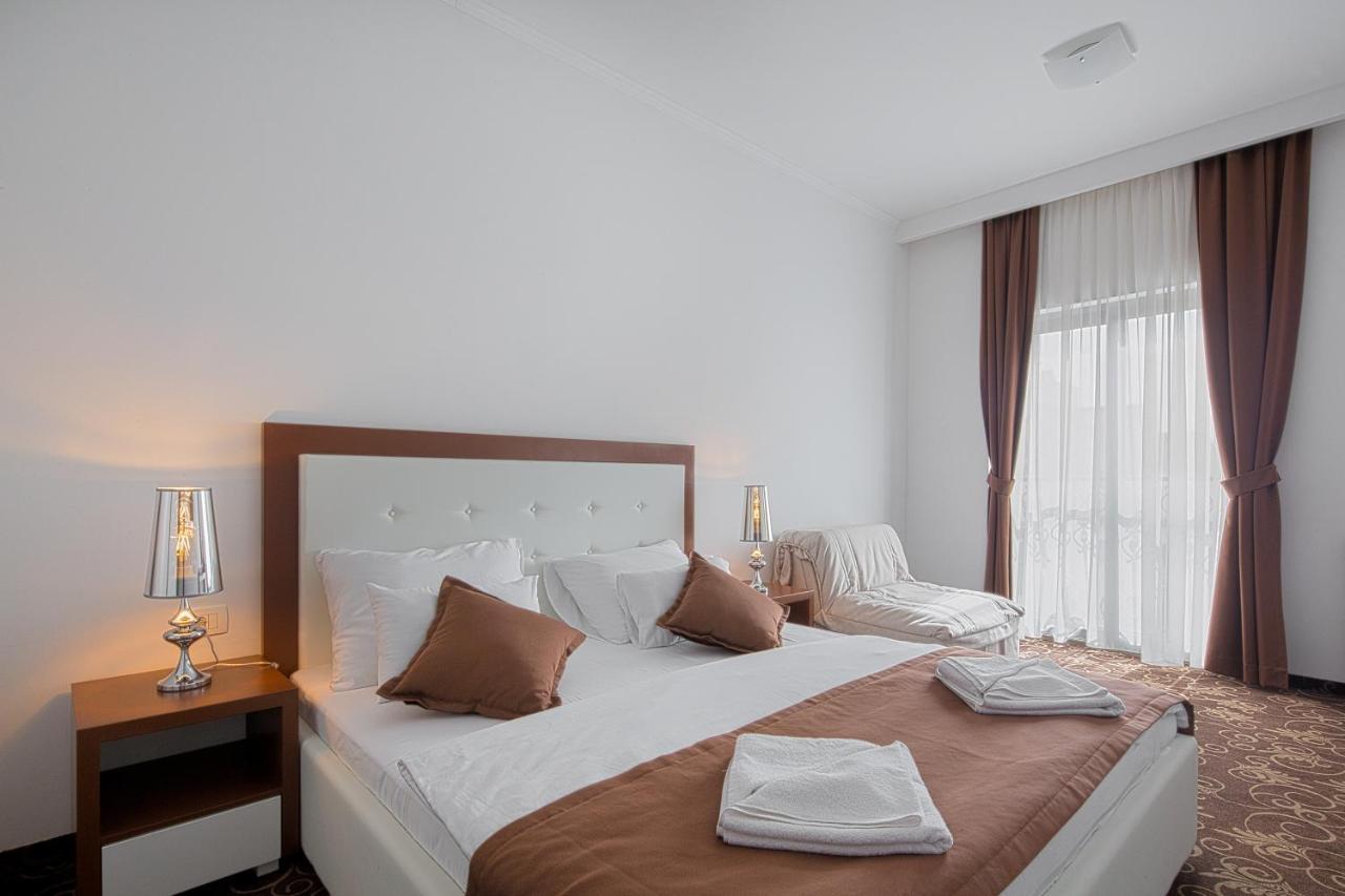 Hotel Pozzo Budva Luaran gambar