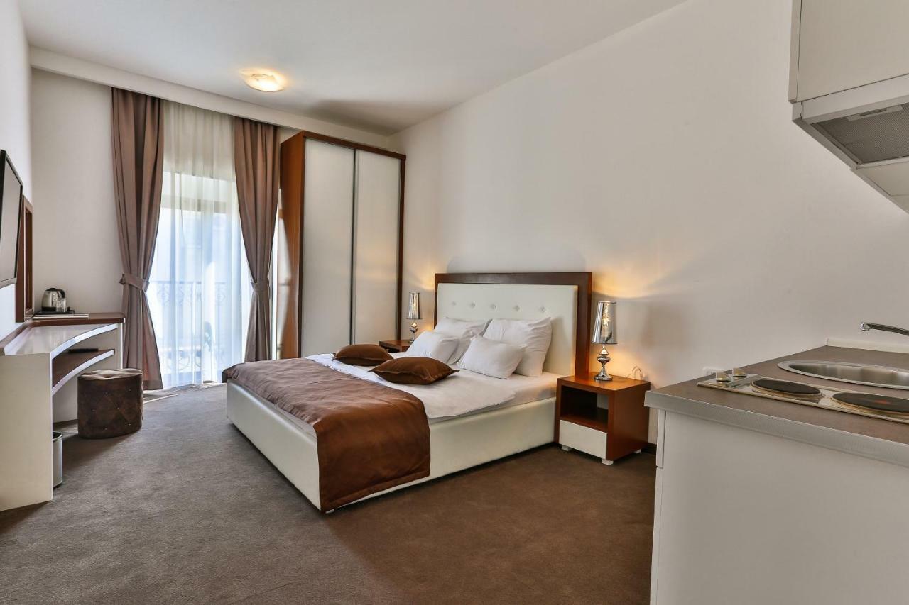 Hotel Pozzo Budva Luaran gambar