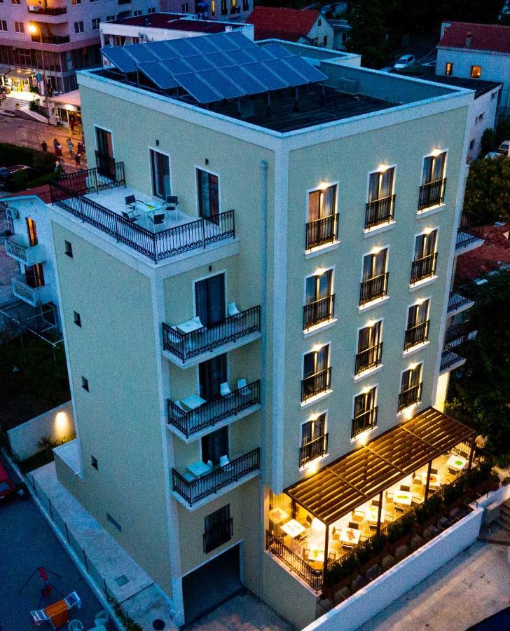 Hotel Pozzo Budva Luaran gambar
